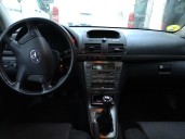 toyota avensis sedán (_t25_) del año 2006