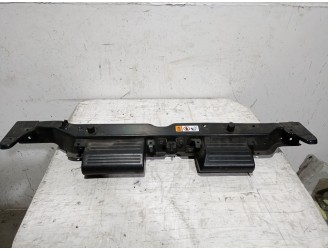 Recambio de panel frontal para kia carens iv 1.6 gdi referencia OEM IAM  64101A4000 