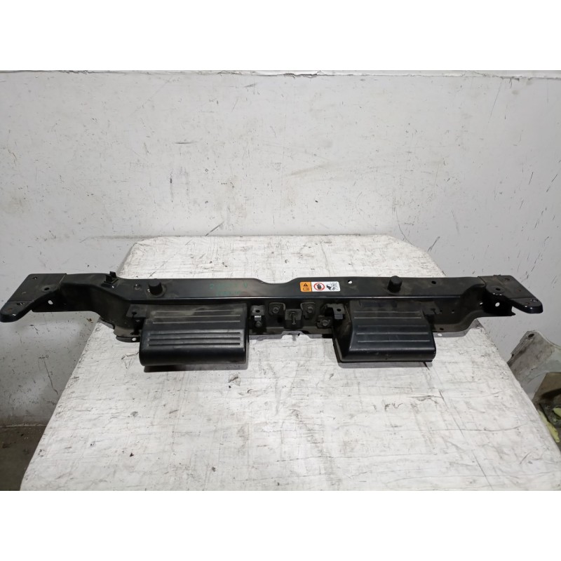 Recambio de panel frontal para kia carens iv 1.6 gdi referencia OEM IAM  64101A4000 