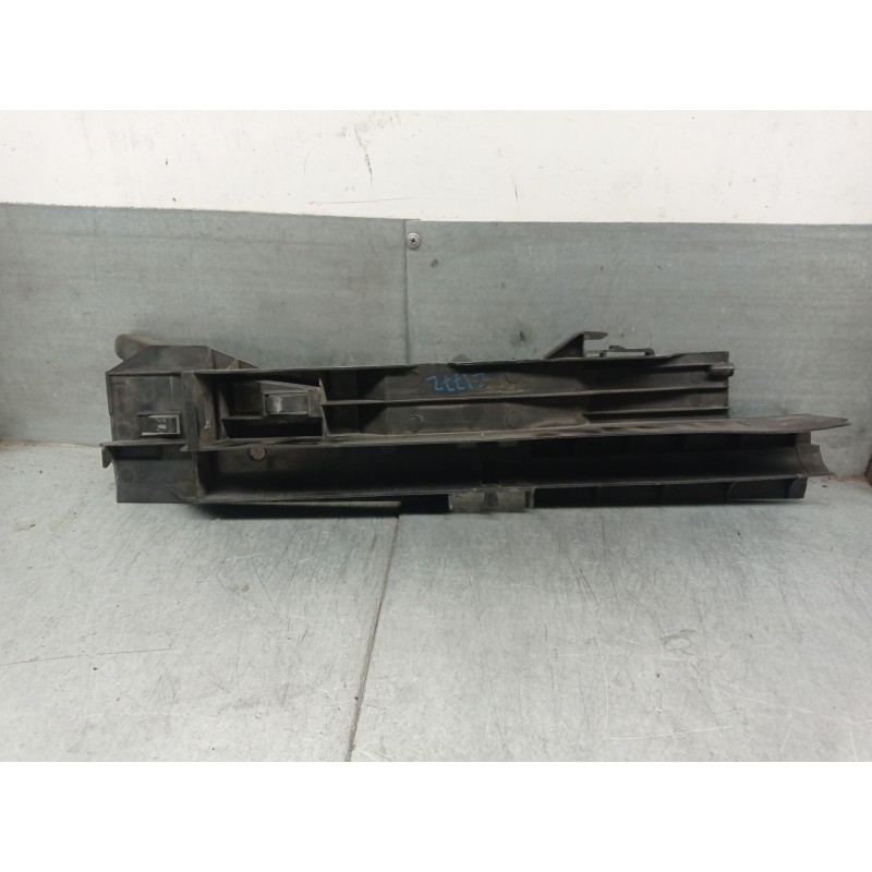 Recambio de moldura para bmw x5 (e70) xdrive 35 d referencia OEM IAM 7799761  R7001001