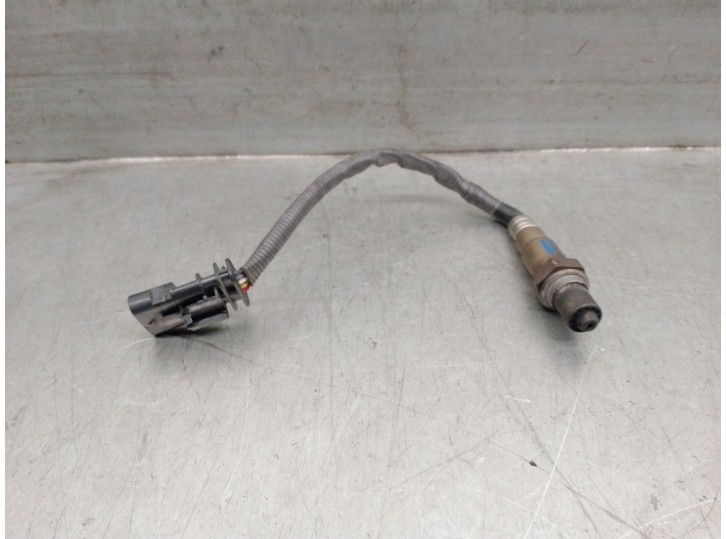 Replacement lambda sensor for Citroën C4 III (BA_, BB_, BC_) 1.2 PureTech 130 (BAHNSA, BAHNSB) OEM IAM reference 9810666880 02