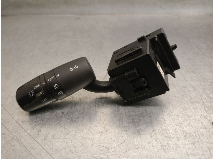 Recambio de mando luces para mazda 6 sedán (gj, gl) 2.2 d (gj2fp) referencia OEM IAM KD5166122 KD5166122 