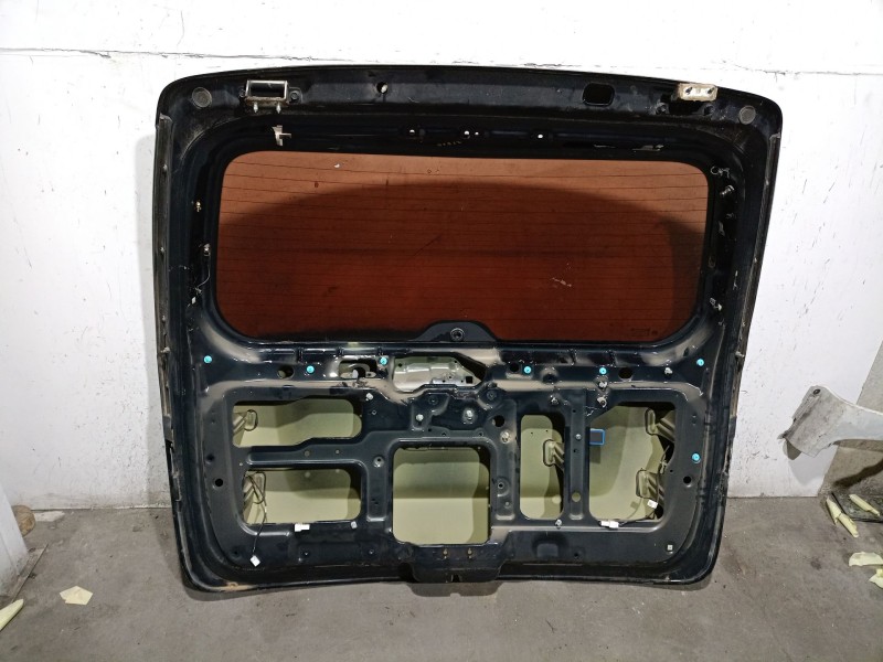 Recambio de porton trasero para kia carnival / grand carnival iii (vq) 2.9 crdi referencia OEM IAM  737004D102 