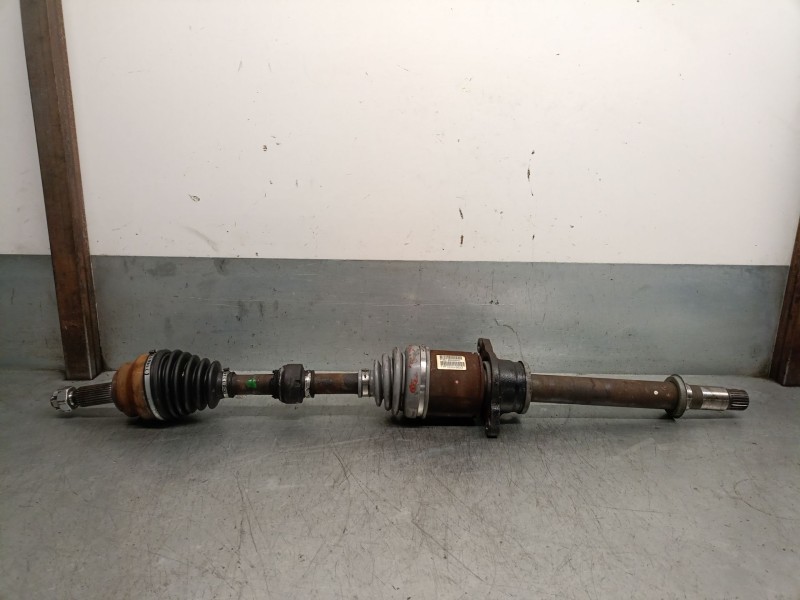 Recambio de transmision delantera derecha para dodge caliber 2.0 crd referencia OEM IAM P05105660AD 5105660AD 
