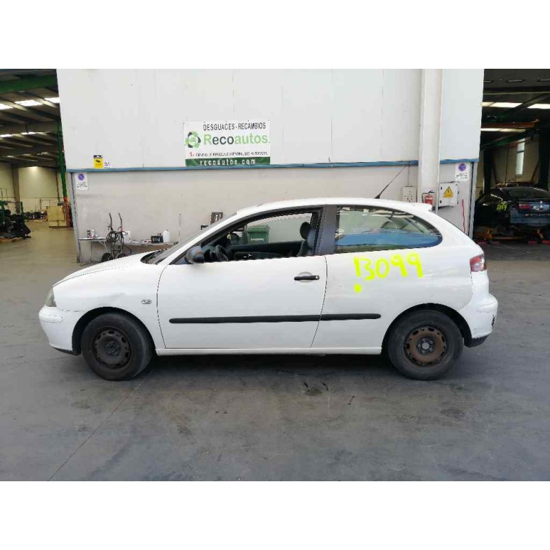 seat ibiza (6l1) del año 2002