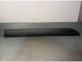 Recambio de molduras traseras para citroën jumpy iii furgoneta (v_) 1.6 bluehdi 115 referencia OEM IAM 9808749077 98087490XT 