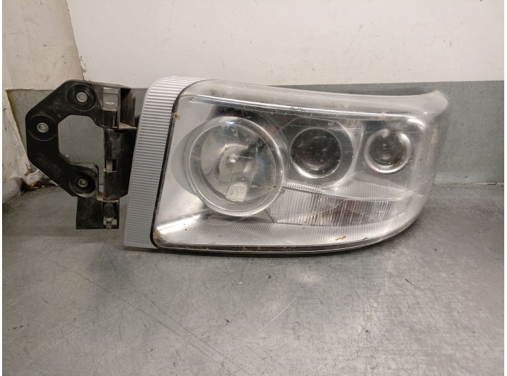 Recambio de faro izquierdo para renault premium distribution referencia OEM IAM 7482588678 5511163L