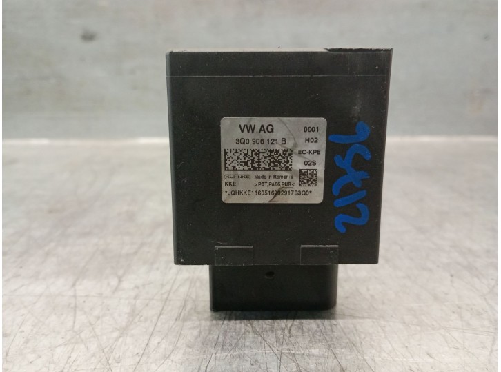 Replacement relay for Seat Ateca (KH7, KHP) 1.6 TDI OEM IAM reference 3Q0906121B 3Q0906121B 