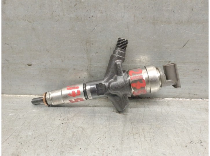 Recambio de inyector para subaru forester (sh_) 2.0 d awd (shh) referencia OEM IAM 16613AA020  DENSO