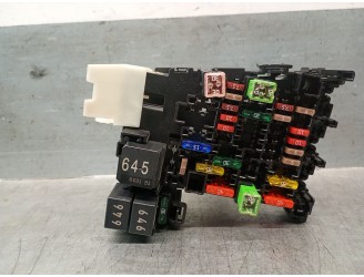 Recambio de caja reles / fusibles para seat ateca (kh7, khp) 1.6 tdi referencia OEM IAM 5Q0937615C 5Q0937615C 