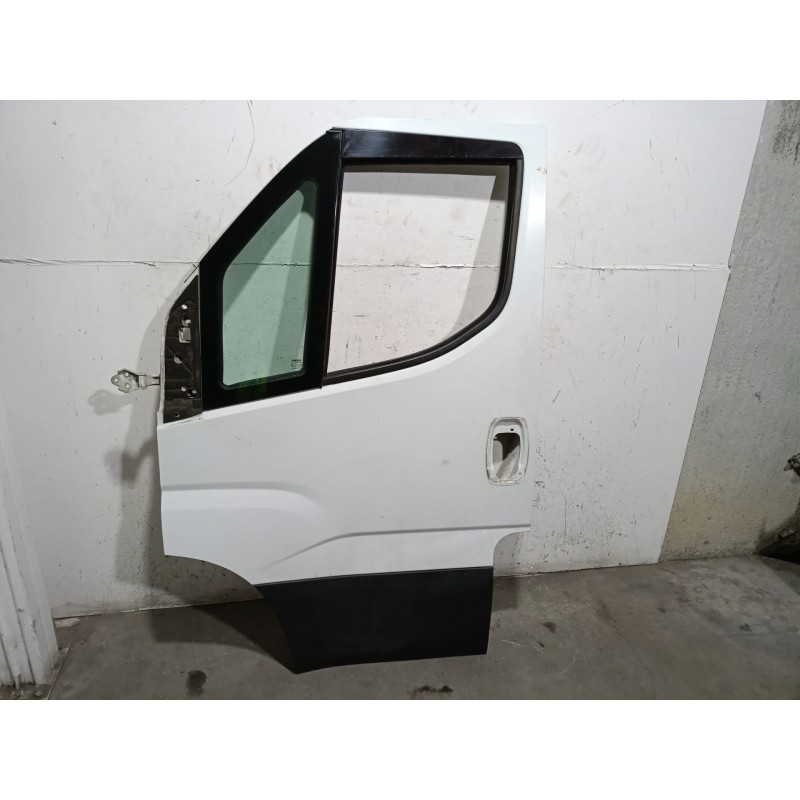 Recambio de puerta delantera izquierda para iveco daily vi furgoneta 33s15, 35s15, 35c15 referencia OEM IAM  5801489558 