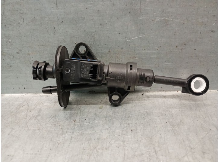 Recambio de bomba embrague para seat ateca (kh7, khp) 1.6 tdi referencia OEM IAM 5Q0927810A 5Q0721388J 