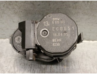 Recambio de motor apertura trampillas climatizador para bmw 7 (e65, e66, e67) 730 ld referencia OEM IAM 6935073  B3249 BEHR