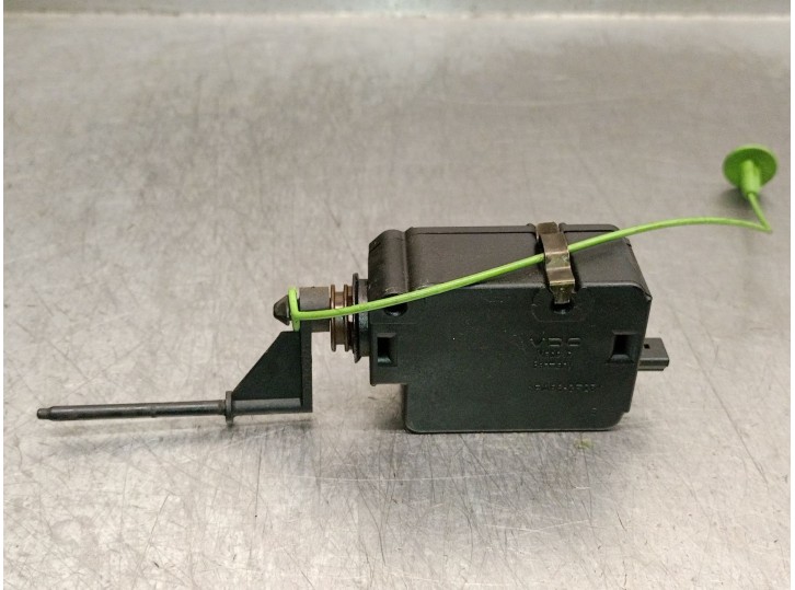 Recambio de motor tapa deposito combustible para bmw 7 (e65, e66, e67) 730 ld referencia OEM IAM 67116923972 67116987638 4062043