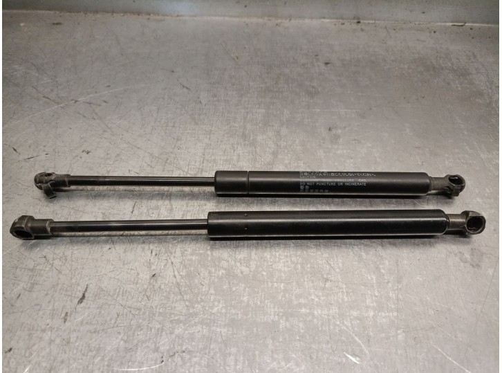 Replacement trunk / tailgate shock absorbers for Lexus GS (_S19_) 450h (GRS191_, GWS191_) OEM IAM reference 645300W091 
