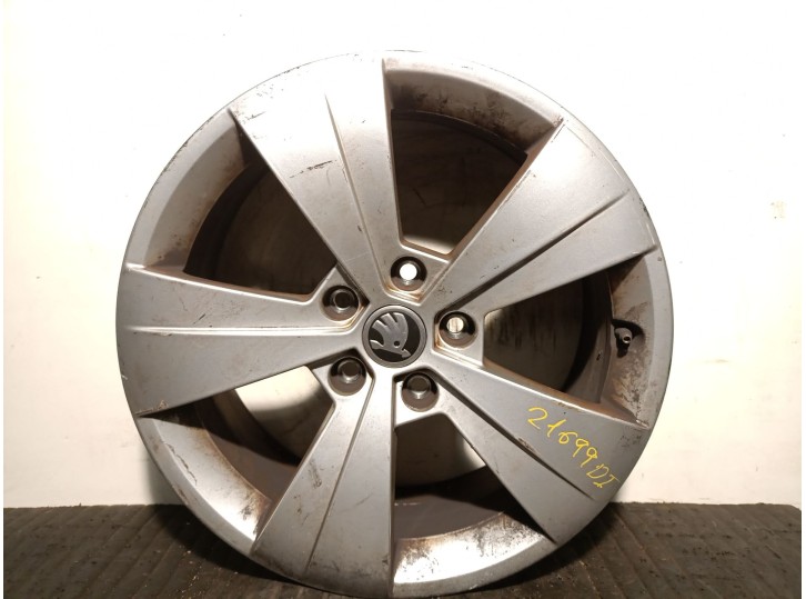 Recambio de llanta para skoda superb iii (3v3) 2.0 tdi referencia OEM IAM 3V0601025AS R176.5JX17H2ET41 