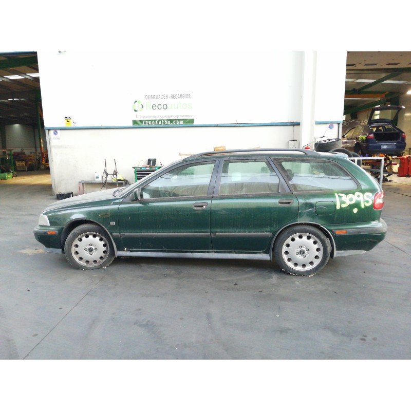 volvo v40 familiar del año 1998