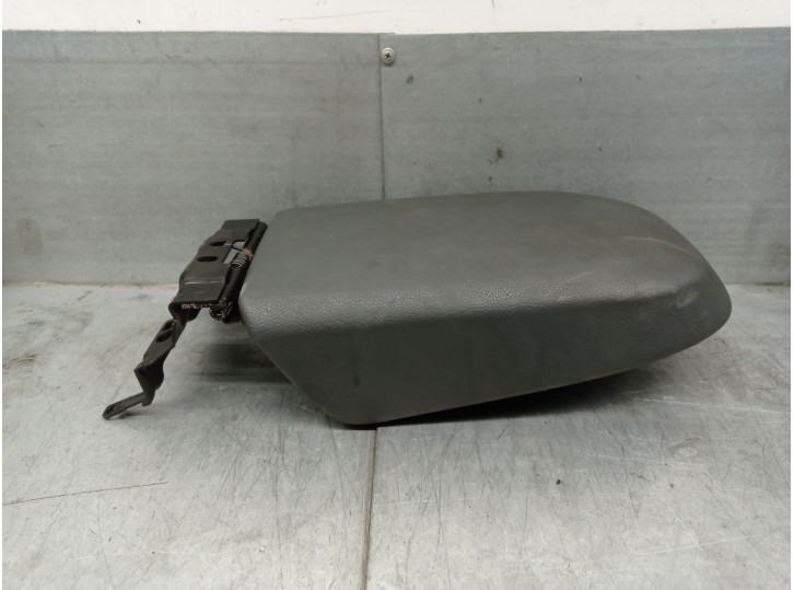 Recambio de apoyabrazos central para ford grand c-max (dxa/cb7, dxa/ceu) 1.6 tdci referencia OEM IAM 1827422 1827422 