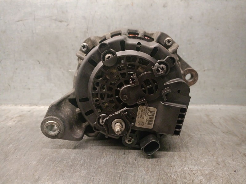 Recambio de alternador para iveco daily vi furgoneta 33s15, 35s15, 35c15 referencia OEM IAM 5801580927 5801580927 F000BL07CF BOS