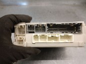 Recambio de caja reles / fusibles para lexus gs (_s19_) 450h (grs191_, gws191_) referencia OEM IAM 8273030631  701150399