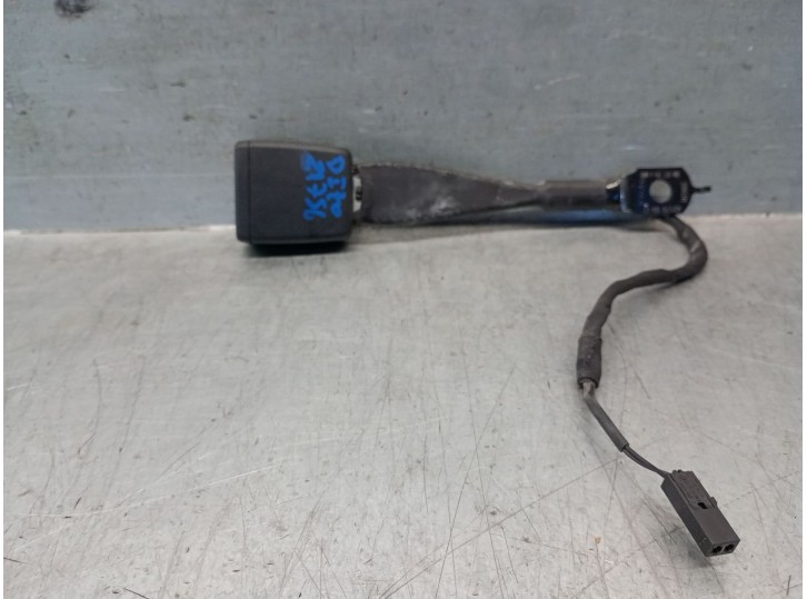 Recambio de enganche cinturon para seat ateca (kh7, khp) 1.6 tdi referencia OEM IAM 5NA857756A 