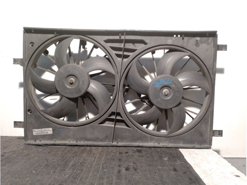 Recambio de electroventilador para dodge caliber 2.0 crd referencia OEM IAM 83403 A815443315 