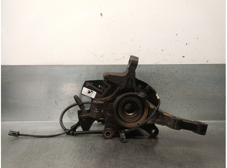 Recambio de mangueta delantera izquierda para kia soul i (am) 1.6 crdi 128 referencia OEM IAM 517152K000 517152K000 