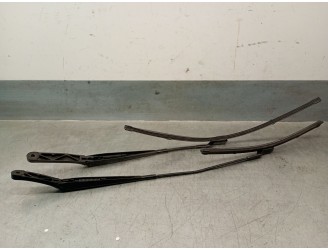 Recambio de brazo limpia delantero derecho para seat ateca (kh7, khp) 1.6 tdi referencia OEM IAM 576955409  