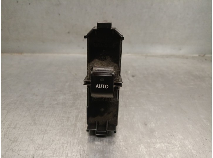 Recambio de mando elevalunas trasero izquierdo para lexus gs (_s19_) 450h (grs191_, gws191_) referencia OEM IAM 8403030110 84030