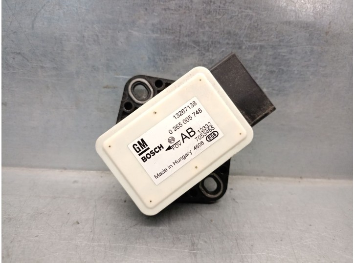 Recambio de sensor para opel corsa d (s07) 1.3 cdti (l08, l68) referencia OEM IAM 13267138 0265005748 BOSCH