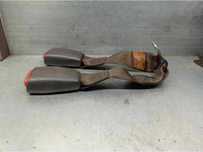 Recambio de enganche cinturon para chrysler new yorker 3.5 i 24v referencia OEM IAM 4571486  M213972