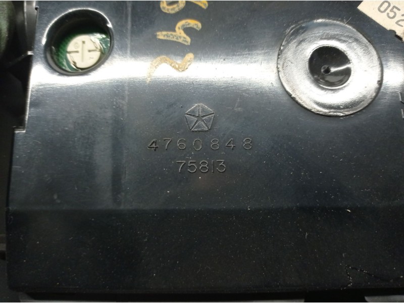 Recambio de luz interior para chrysler new yorker 3.5 i 24v referencia OEM IAM 4760848  