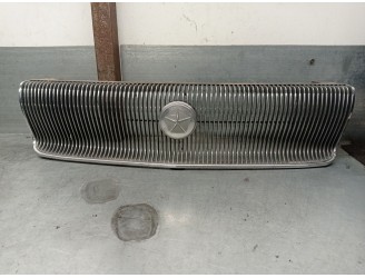 Recambio de rejilla delantera para chrysler new yorker 3.5 i 24v referencia OEM IAM F01  