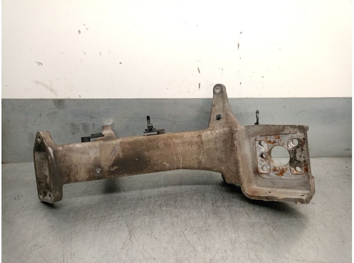 Replacement front bumper reinforcement for Renault Premium Distribution OEM IAM reference 7482317468 7482317468 