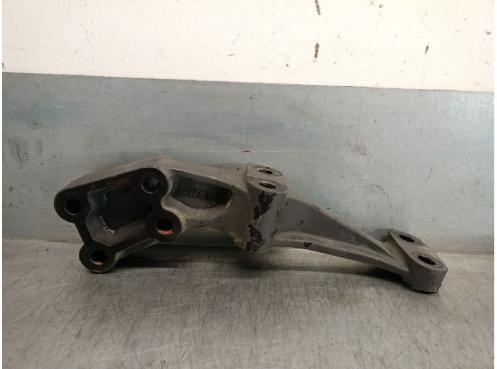 Recambio de soporte cambio para renault premium distribution referencia OEM IAM 548989 5010548989 