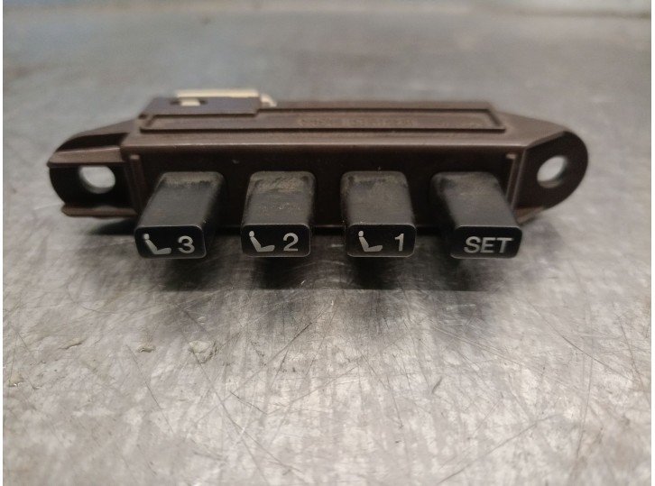 Recambio de mando asiento izquierdo para lexus gs (_s19_) 450h (grs191_, gws191_) referencia OEM IAM 8492730070 8492730070 15A91