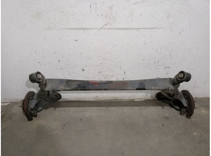 Recambio de puente trasero para kia soul i (am) 1.6 crdi 128 referencia OEM IAM  551002K100 