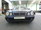mercedes-benz clase e (w210) berlina del año 2002