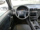 mercedes-benz clase c (w203) berlina del año 2004