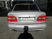volvo s70 berlina del año 2000
