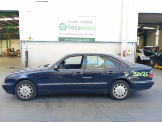 mercedes-benz clase e (w210) berlina diesel del año 1999
