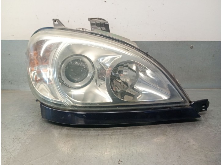 Replacement right headlight for Mercedes-Benz M-Class (W163) ML 350 OEM IAM reference A1638203861 A1638203861 