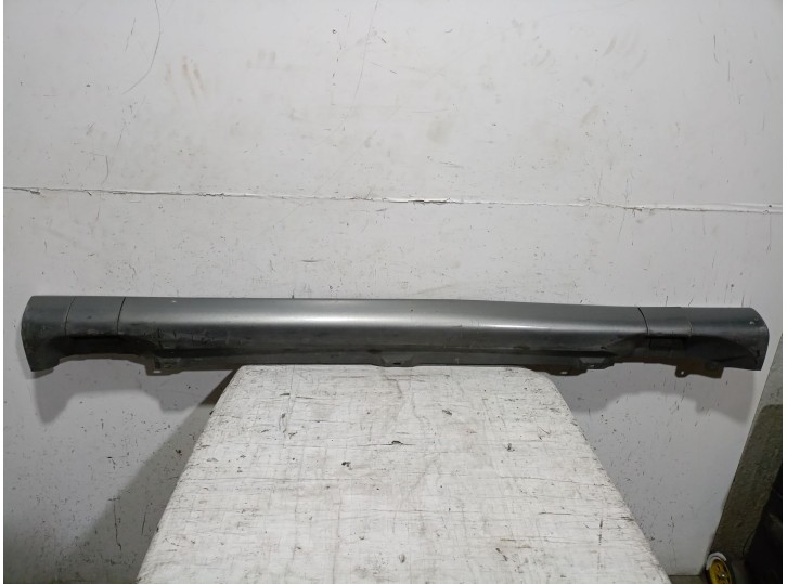 Recambio de faldon lateral para seat leon (1m1) 1.9 tdi referencia OEM IAM  1M0853853D 