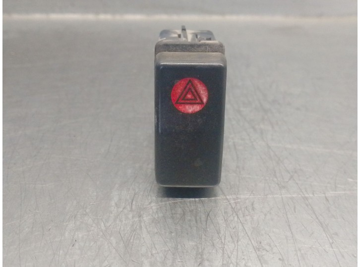 Recambio de warning para renault premium distribution referencia OEM IAM 5010589786 