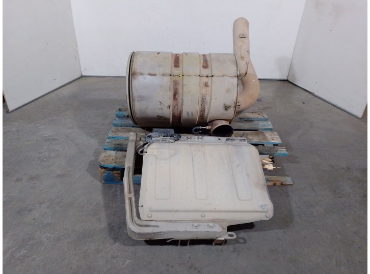 Recambio de tubo escape trasero para renault premium distribution referencia OEM IAM 7420894956 7420894956 