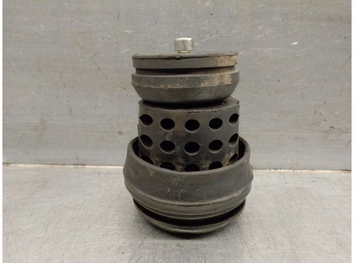 Replacement engine mount for Seat Ibiza (6K1) 1.6 OEM IAM reference 1H0199609F 1H0199609F 