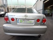 lexus is i (_e1_) del año 2003