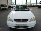 opel astra g sedán (t98) del año 2001