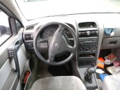 opel astra g sedán (t98) del año 2001