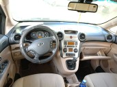 kia carens iii monospace (un) del año 2010